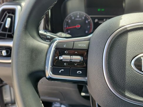Used 2021 Kia Sorento S FWD image 22