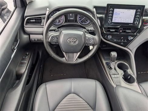Used 2023 Toyota Camry SE image 10