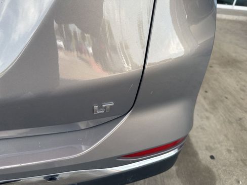 Used 2019 Chevrolet Equinox LT FWD image 17