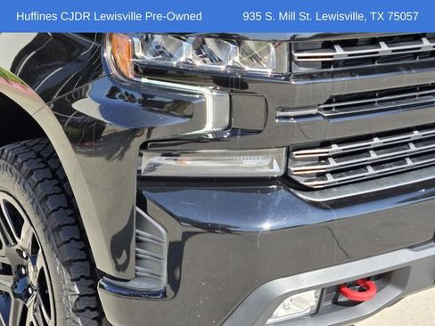 Used 2021 Chevrolet Silverado 1500 LT Trail Boss w/ Bed Protection Package AWD/4WD image 9