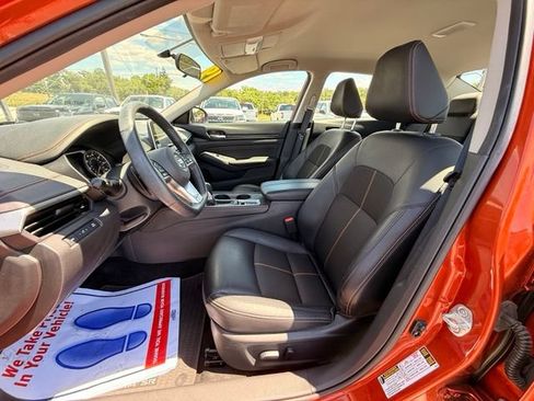 Used 2019 Nissan Altima 2.5 SR AWD/4WD image 14