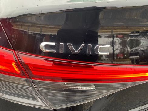 Used 2024 Honda Civic Sport image 14