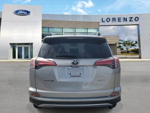 Used 2018 Toyota RAV4 Limited image 6