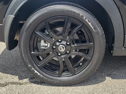 Used 2021 Nissan Kicks SR FWD image 6