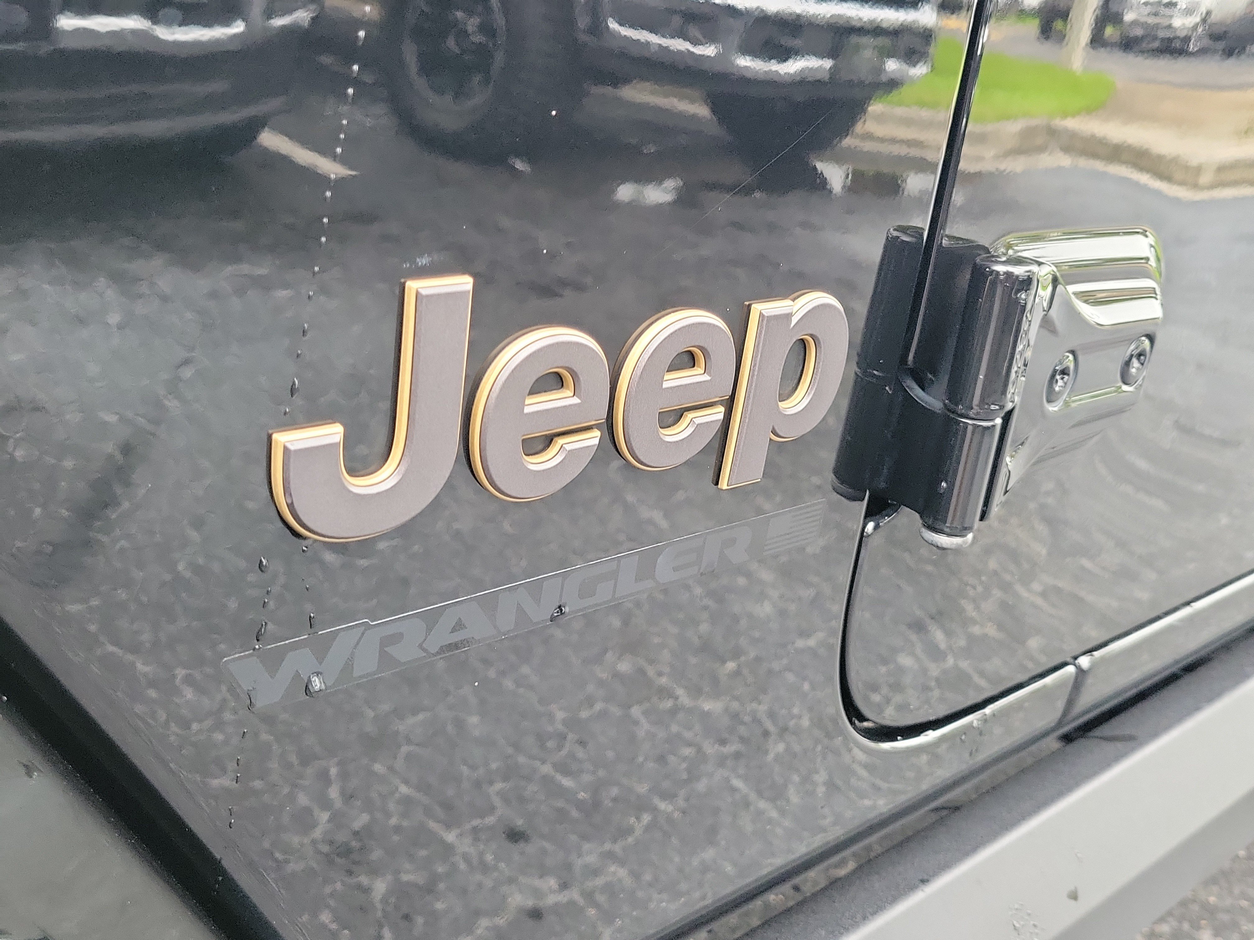 Used 2024 Jeep Wrangler Unlimited Rubicon 392 AWD/4WD image 7