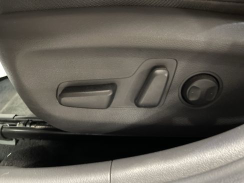 Used 2020 Hyundai Ioniq Limited image 10