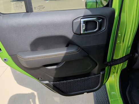 New 2025 Jeep Gladiator Sport image 36