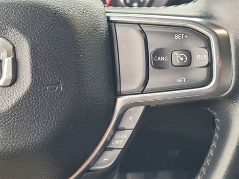 Used 2024 RAM 1500 Laramie image 15