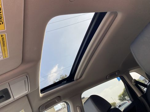 Used 2026 Honda CR-V EX-L image 29