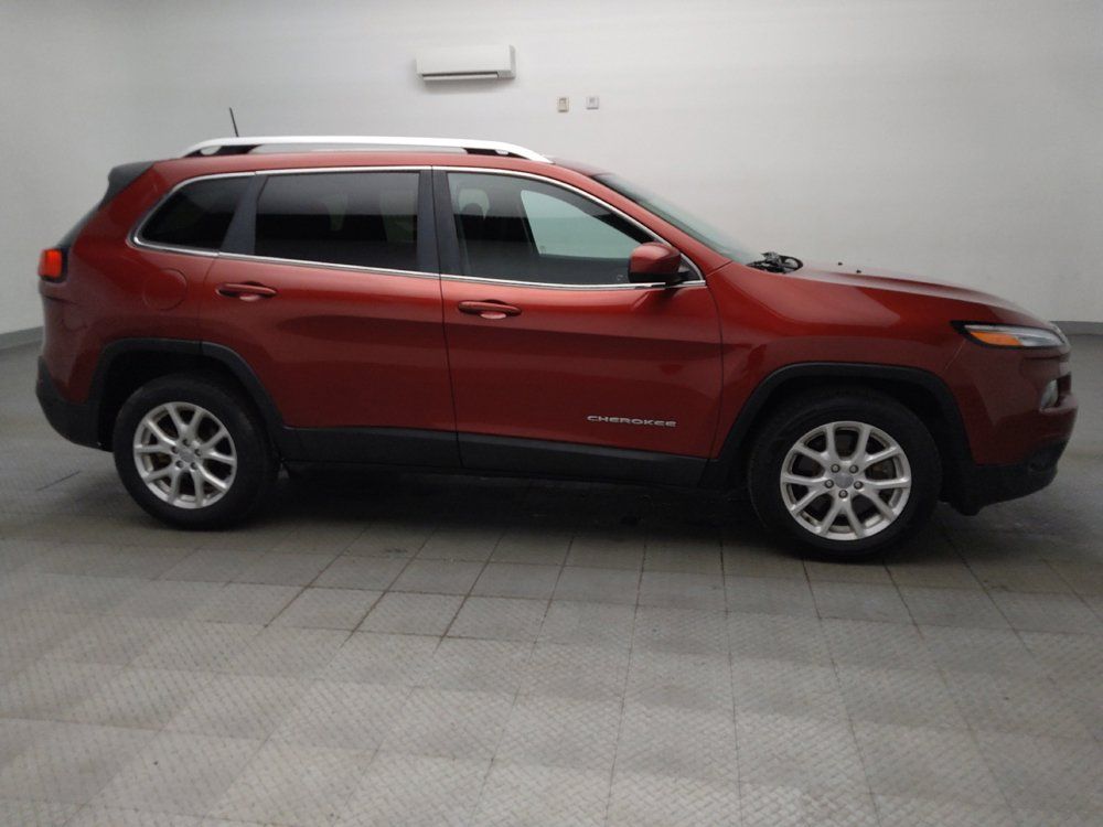 Used 2016 Jeep Cherokee Latitude FWD image 11