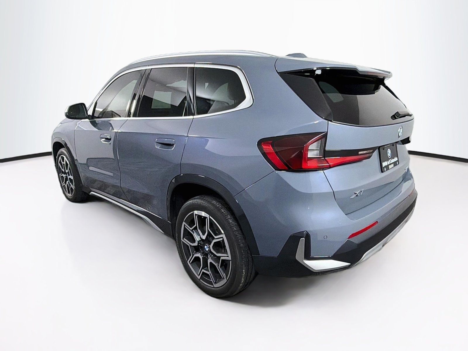 Used 2023 BMW X1 xDrive28i w/ Convenience Package AWD/4WD image 5