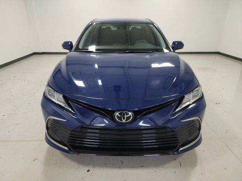 Used 2023 Toyota Camry LE image 6