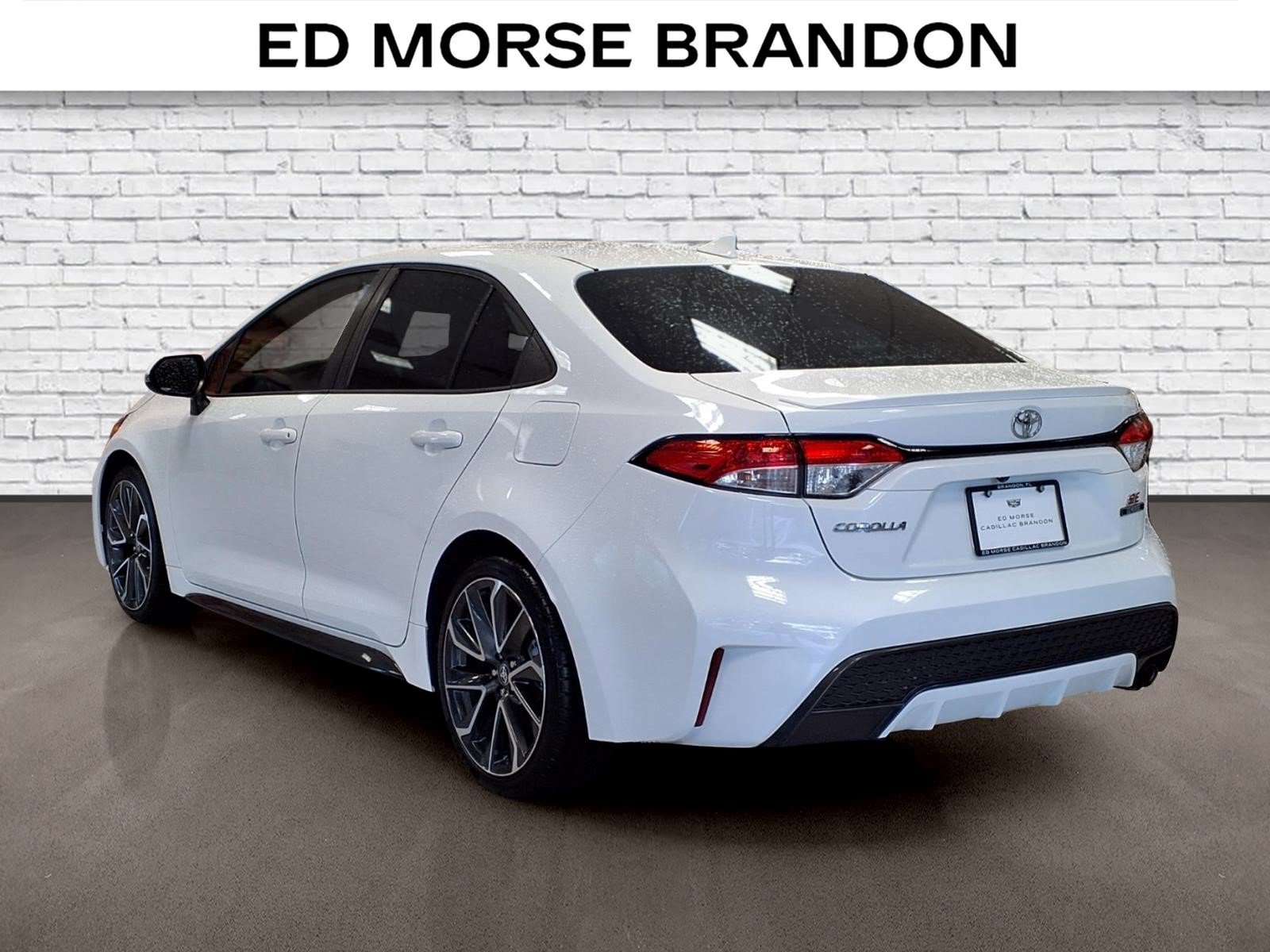 Used 2020 Toyota Corolla SE FWD image 3
