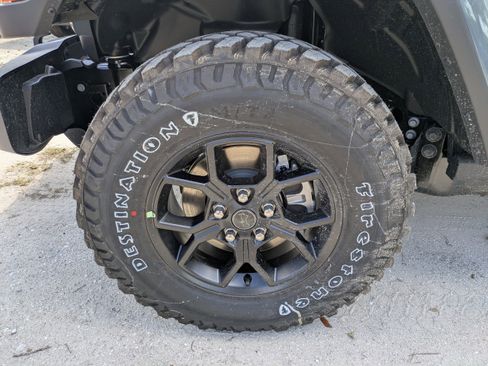 New 2026 Jeep Gladiator Willys image 10