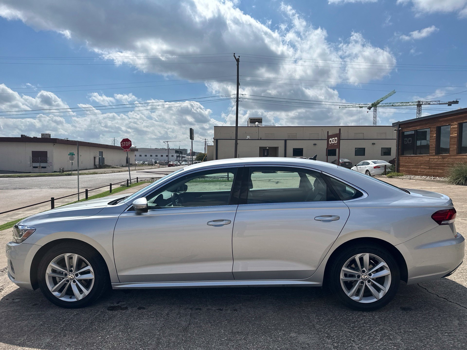 Used 2020 Volkswagen Passat 2.0T SE FWD image 8