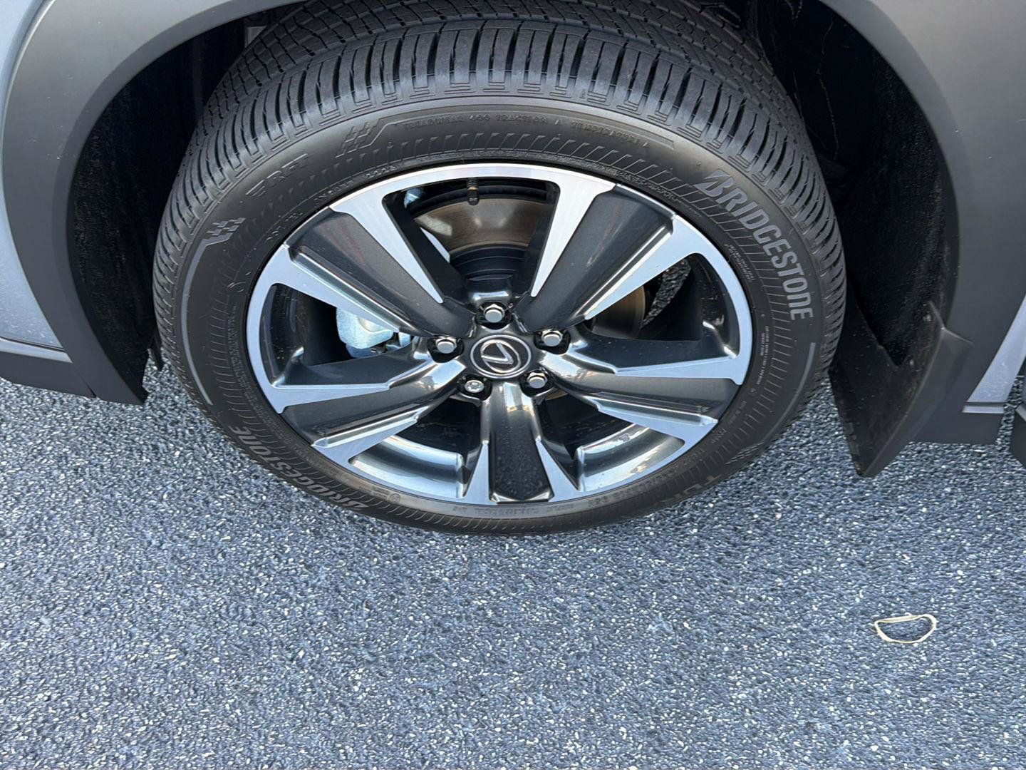 New 2026 Lexus UX 300h FWD w/ Accessory Package (Z2) image 33