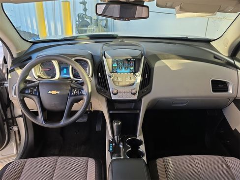 Certified 2017 Chevrolet Equinox LS image 17