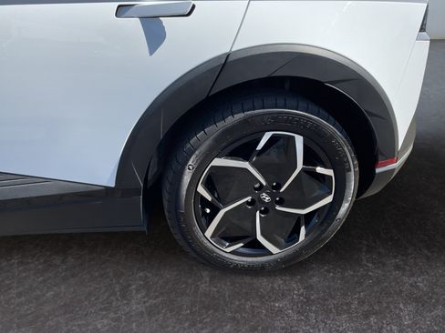 Used 2024 Hyundai Ioniq 5 SEL RWD image 9