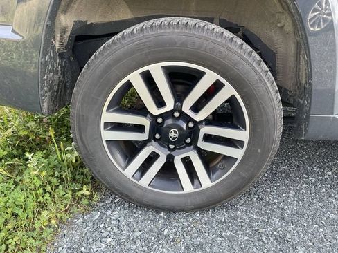 Certified 2024 Toyota 4Runner Limited AWD/4WD image 8