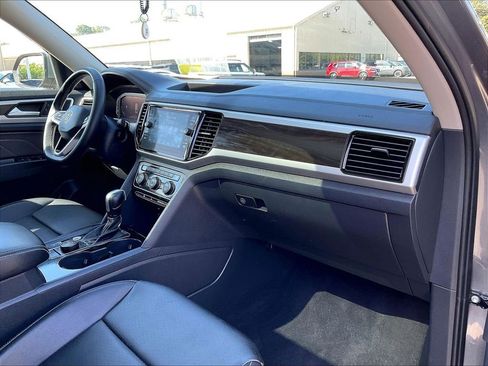 Used 2023 Volkswagen Atlas SE AWD/4WD image 14