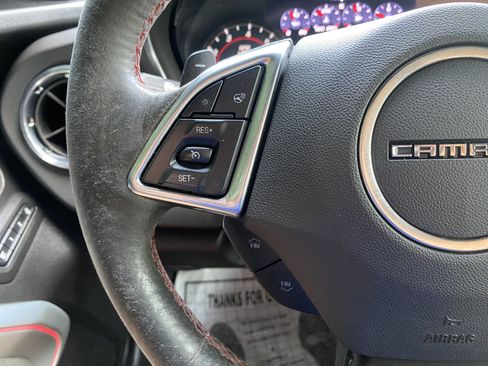 Used 2020 Chevrolet Camaro ZL1 RWD image 18