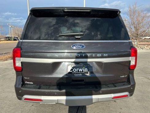 Used 2024 Ford Expedition Max XLT image 5