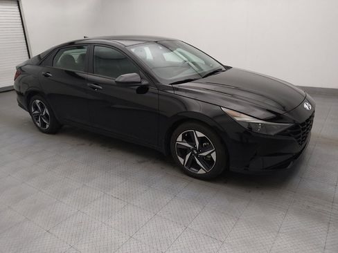 Used 2023 Hyundai Elantra SEL w/ Convenience Package image 11