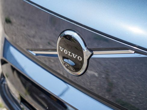 New 2025 Volvo EX90 Ultra image 3