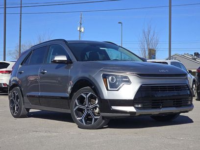 Used 2023 Kia Niro EX Touring