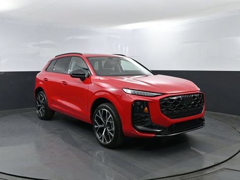 New 2026 Audi Q3 quattro 2.0T AWD/4WD image 3