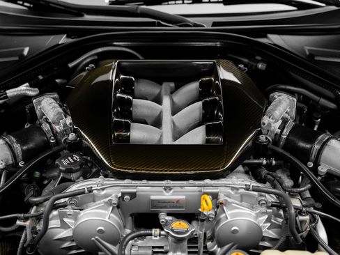 Used 2016 Nissan GT-R Premium AWD/4WD image 61