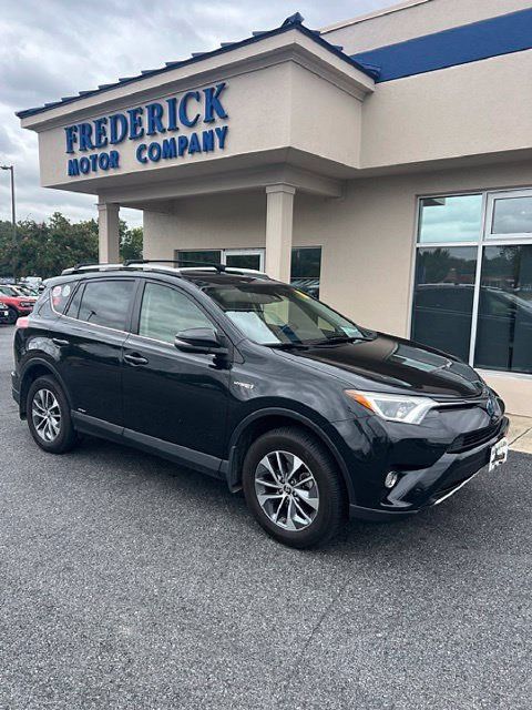 Used 2016 Toyota RAV4 XLE w/ Convenience Package AWD/4WD image 1