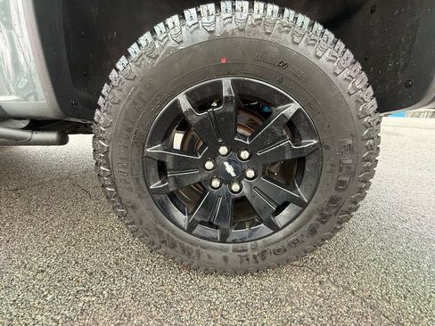 Used 2020 Chevrolet Colorado ZR2 w/ ZR2 Dusk Special Edition image 32