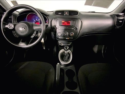 Used 2014 Kia Soul FWD image 15