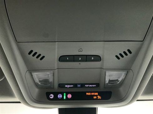 Used 2024 GMC Terrain SLT image 42