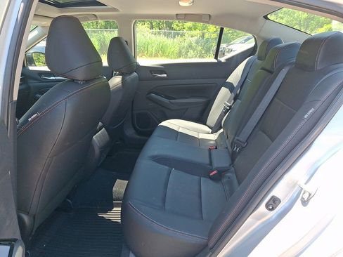 Certified 2024 Nissan Altima 2.5 SR w/ SR Premium Package AWD/4WD image 11
