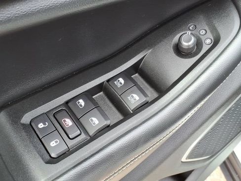Used 2021 Jeep Grand Cherokee L Limited AWD/4WD image 21