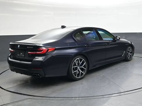 Used 2023 BMW M550i xDrive w/ Dynamic Handling Package AWD/4WD image 4