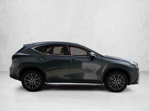 Used 2024 Lexus NX 250 FWD image 4