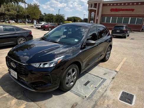 Used 2023 Ford Escape ST-Line w/ Tech Pack #1 FWD image 8