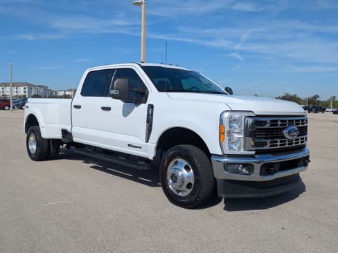 Used 2023 Ford F350 XLT w/ 360-Degree Camera Package image 2