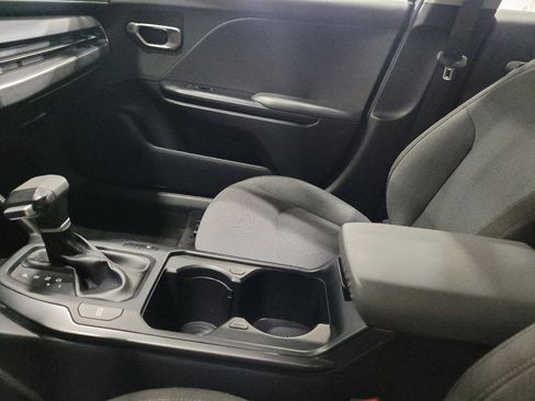 Used 2025 Kia K4 FWD image 26