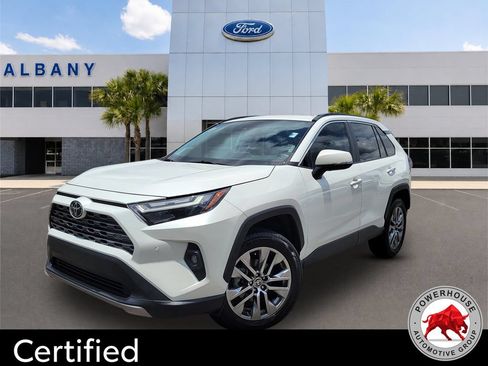 Used 2022 Toyota RAV4 Limited FWD image 1