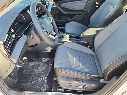 New 2026 Volkswagen Jetta SEL image 7