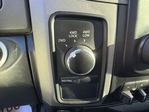 Used 2016 RAM 2500 Tradesman w/ Protection Group image 21