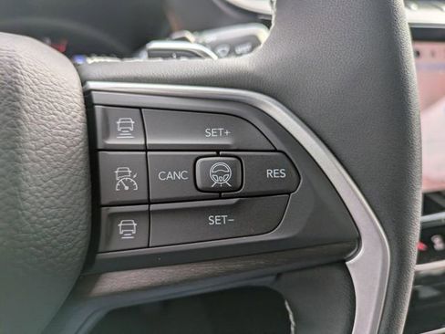 New 2026 Jeep Grand Cherokee Altitude RWD image 16