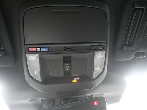 New 2025 Subaru Forester Limited image 18