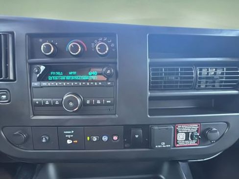 New 2025 Chevrolet Express 4500 4500 Series w/ Power Convenience Package image 12