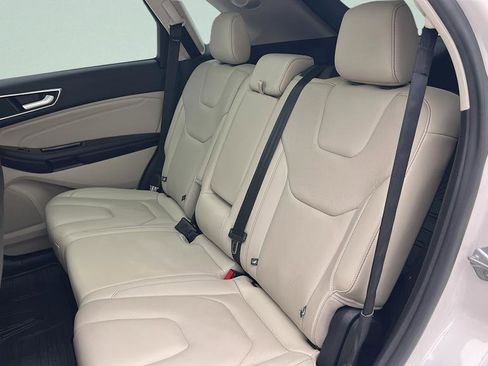 Used 2016 Ford Edge Titanium w/ Equipment Group 302A AWD/4WD image 11