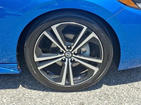 Certified 2020 Nissan Sentra SR w/ Electronics Package FWD image 9